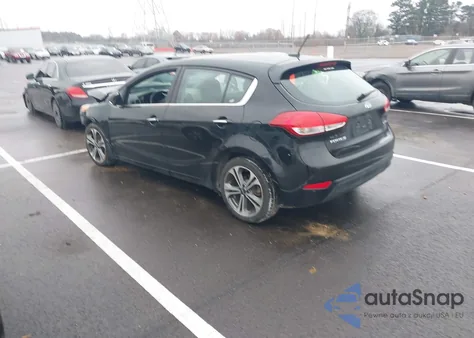 2016 Kia Forte Ex z USA, uszkodzony, nr VIN KNAFX5A8XG5492246
